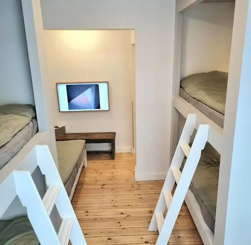 Apartman Hotellos *